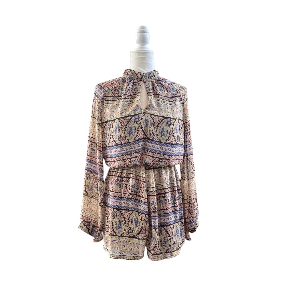 Forever 21 women’s long sleeve bohemian paisley romper size small